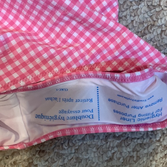 VICTORIA'S SECRET SWIM Gingham Strappy Cutout One-Piece Swimsuit - Picture 6 of 6